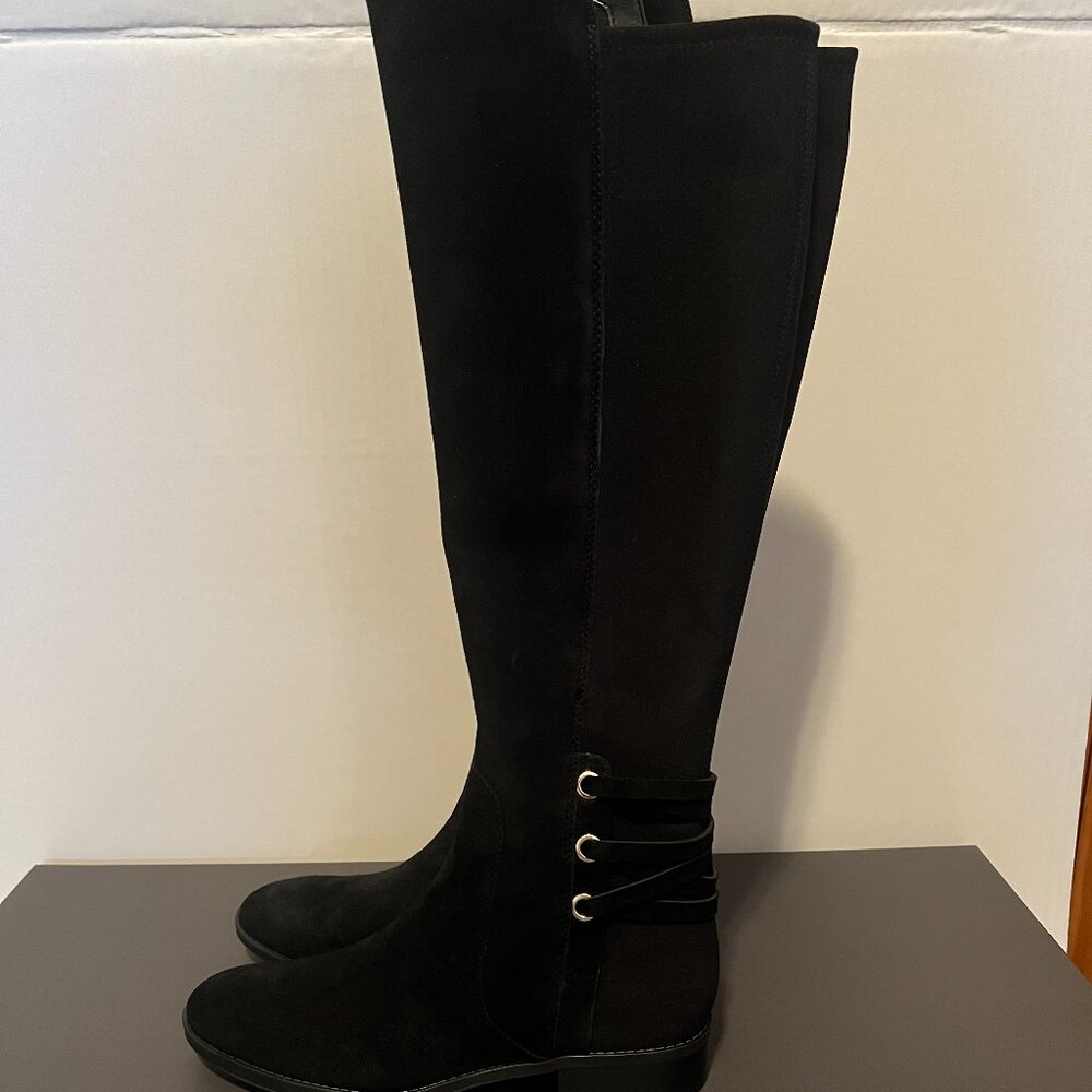 NEW with box Vince Camuto Paulomi tall suede boots